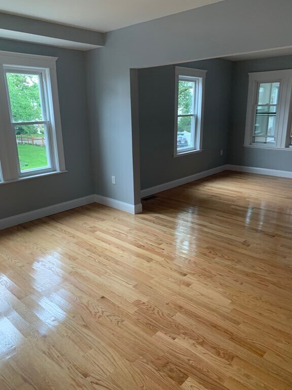 Building Photo - 7 Farnum St