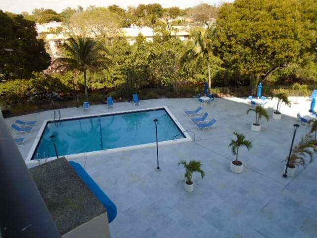 Foto del edificio - 1800 N Andrews Ave