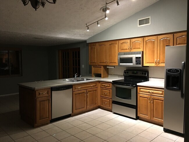 Foto del edificio - 6856 Larchmont Ave