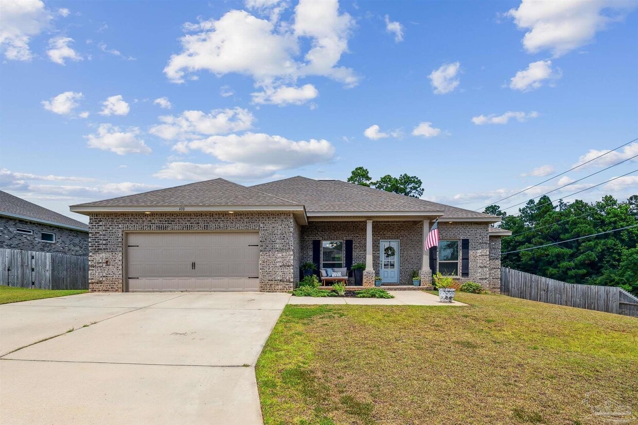 Primary Photo - 400 Broadleaf Cir