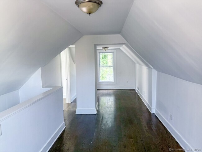 Building Photo - 451 Hollister Ave