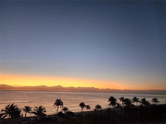 Foto del edificio - 2030 S Ocean Dr