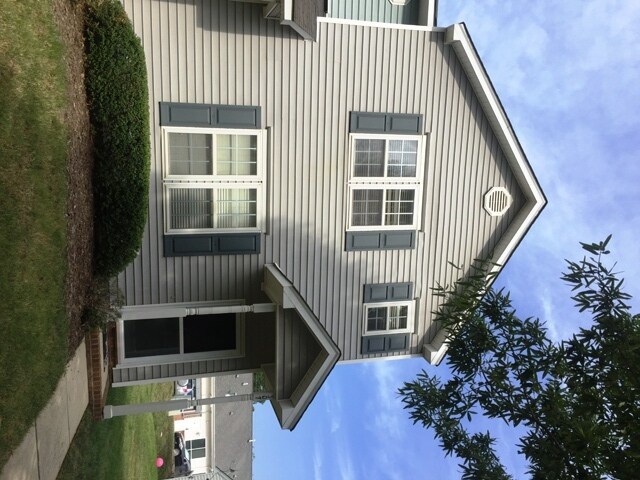 Primary Photo - 307 Commons Dr