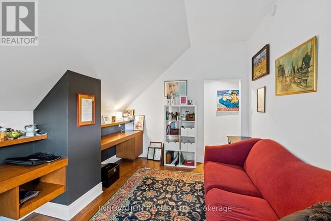 Building Photo - 135 Stanley Ave