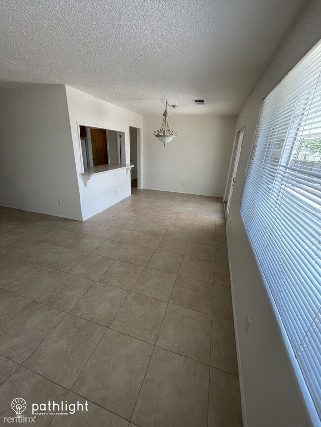 Building Photo - 3 br, 2 bath House - 8800 Bellehaven Avenu...