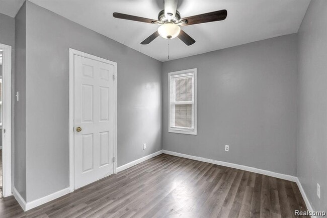 Foto del edificio - 15852 Washburn St