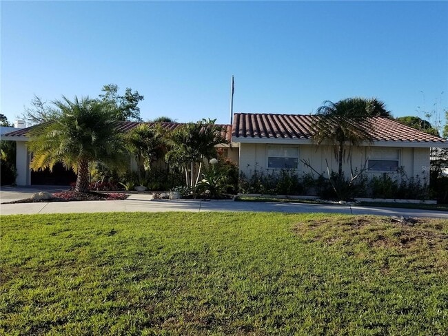 Photo - 2745 Cardwell Way House