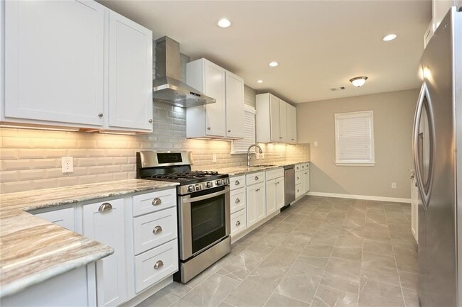 Building Photo - 4106 Milton St