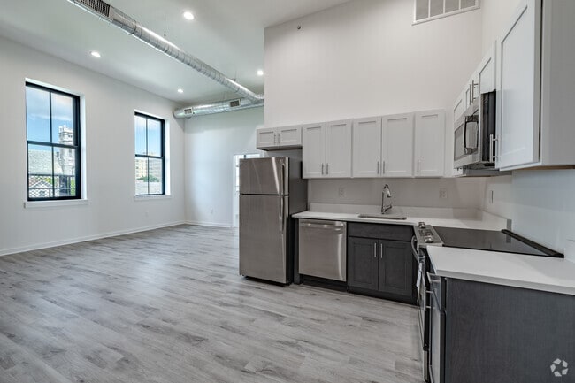 2BR, 1BA - 818SF - Kitchen/Living Room - 70 Roseville Ave