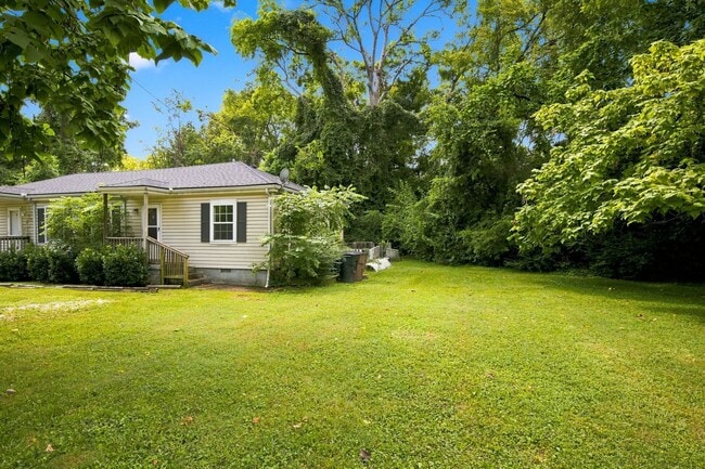 Building Photo - 1202 Cline Ave
