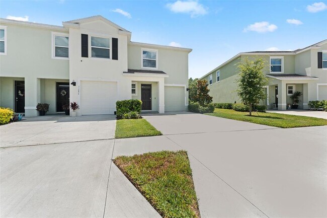 Building Photo - 11082 Crescent Deer Dr