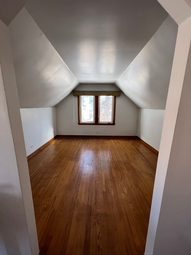 Building Photo - 3738 Highland Ave