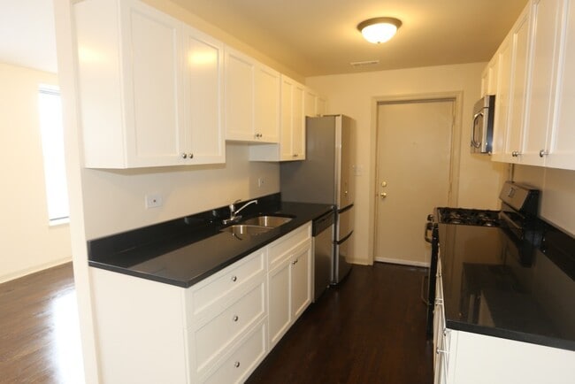 Building Photo - 4654 Malden St