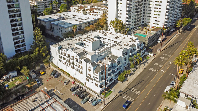 Building Photo - Terraces at La Cienega