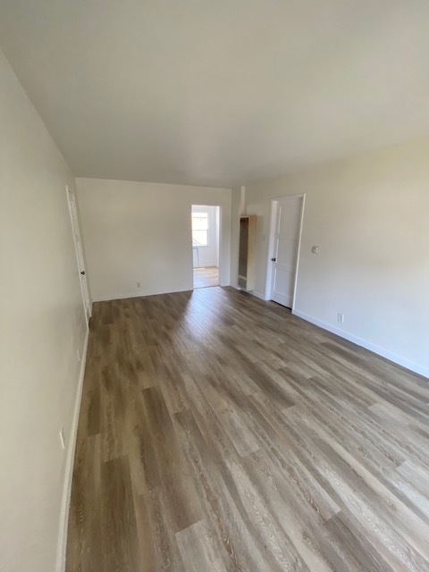 Building Photo - 436 Venice Way