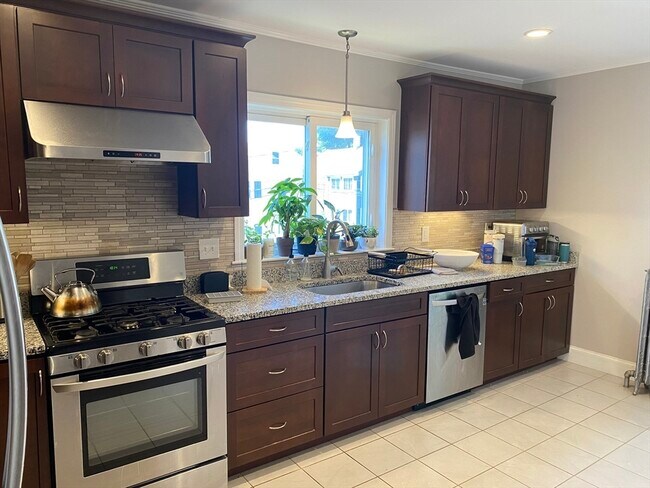 Foto del edificio - 129 Brooks St