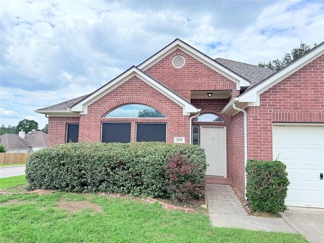 Building Photo - 2212 Highland Crossing Dr