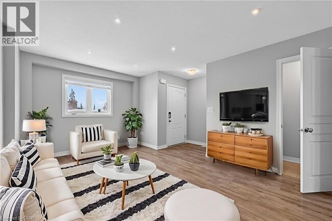 Photo du bâtiment - 7768 Ascot Cir