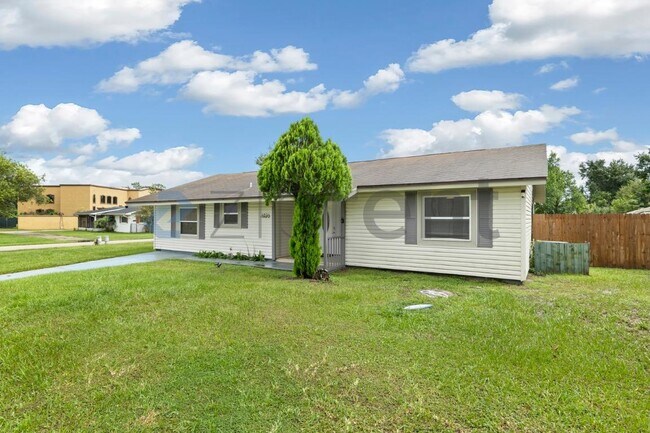 Building Photo - Unit
