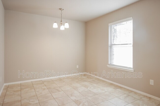Building Photo - 1141 Sundowner Ranch Ave