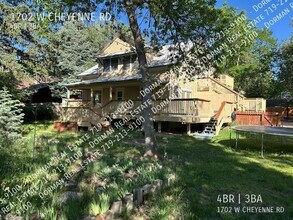 Building Photo - 1702 W Cheyenne Rd
