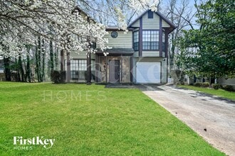 Building Photo - 5369 Biffle Ln