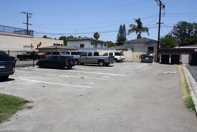 Foto del edificio - 428 N Poplar Ave