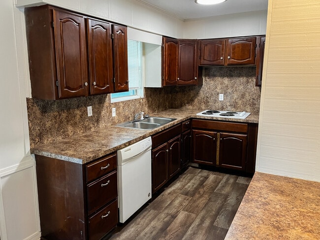 Building Photo - 1206 Glendora Dr