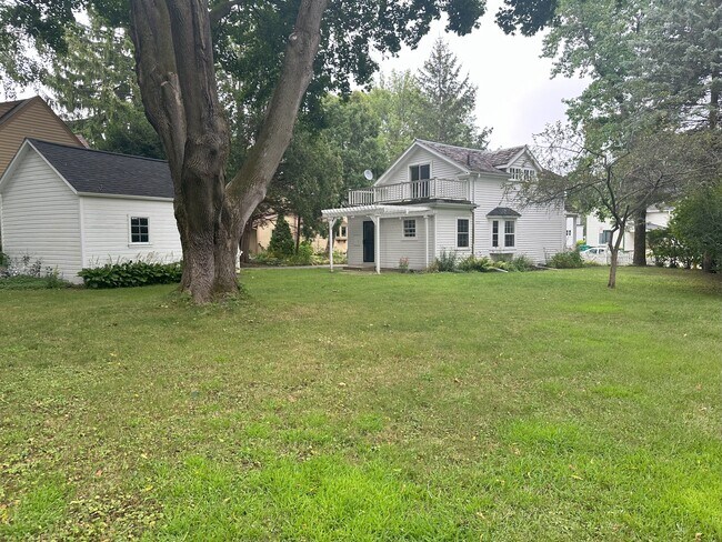 Foto del edificio - W63N765 Sheboygan Rd