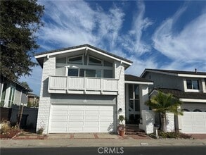 Building Photo - 17562 Cottonwood