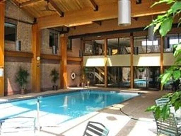 Foto del edificio - 3920 Mystic Valley Pkwy