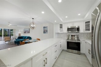 Building Photo - 5 High Point Cir W
