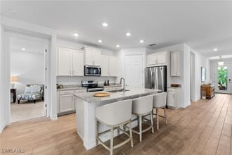 Building Photo - 16523 Crescent Beach Way