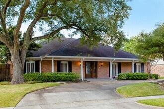 Building Photo - 12007 Cedar Pass Dr