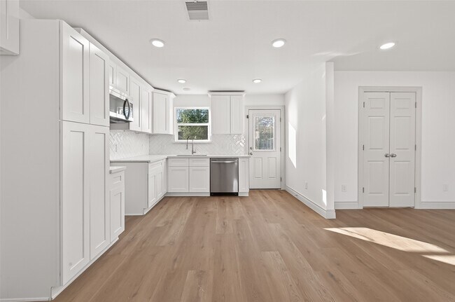 Foto del edificio - 1823 Chippendale Rd