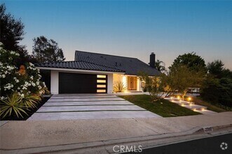 Building Photo - 25302 Posada Ln