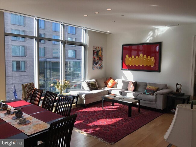 Building Photo - 1177 22nd St NW