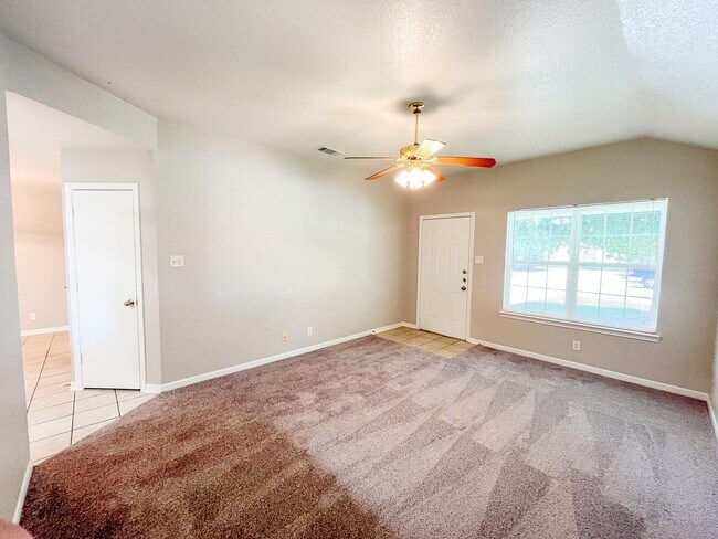 Foto del edificio - 1213 Cinch Dr