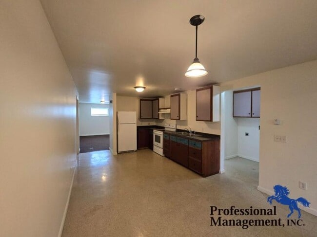 Building Photo - 3 bedroom in Billings MT 59101