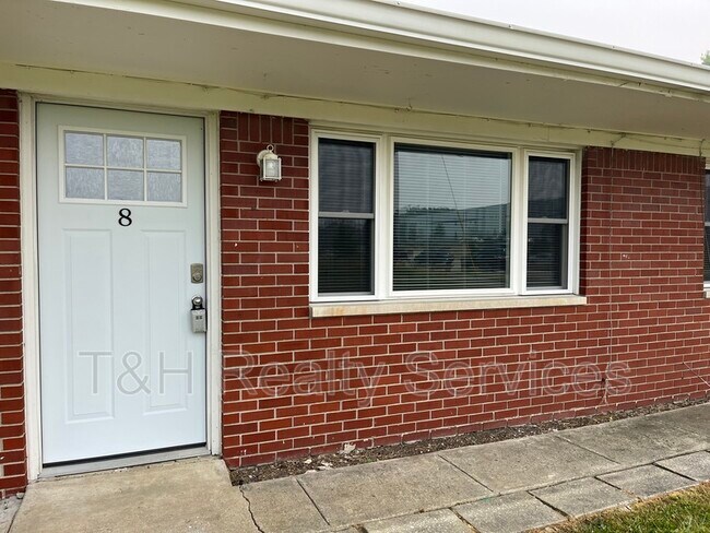 Foto del edificio - 2924 S County Road 1050 E