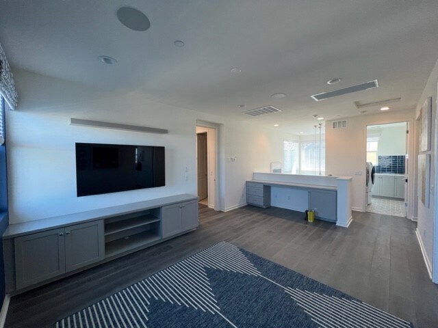 Foto del edificio - 494 Clubhouse Dr