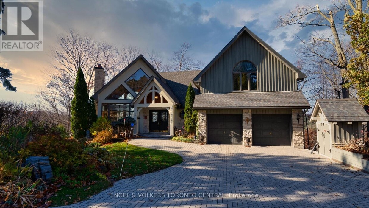 Photo principale - 11 Valleycrest Dr