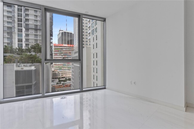 Foto del edificio - 300 Biscayne Blvd Way