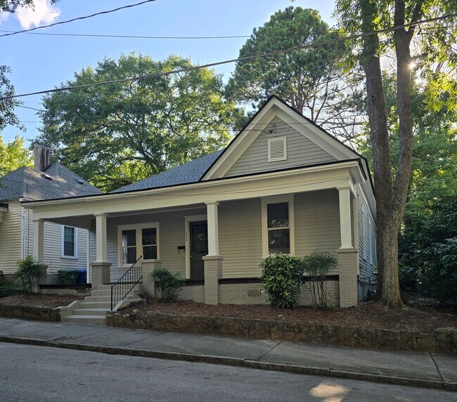 Foto del edificio - 1042 McMillan St NW