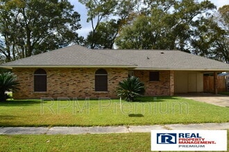 Building Photo - 807 Chipley St
