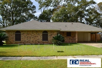 Building Photo - 807 Chipley St