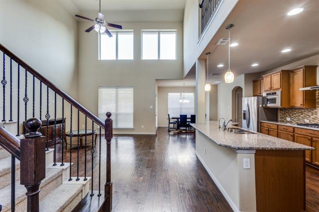 Building Photo - 729 Sundrop Dr