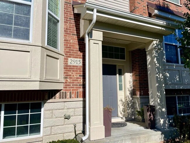 Building Photo - 2915 Henley Ln