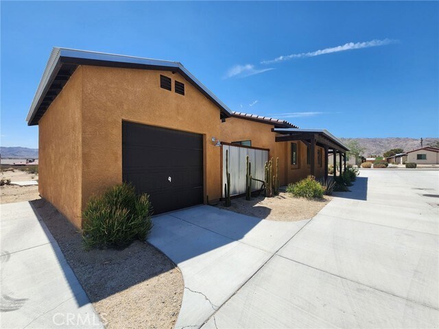Primary Photo - 6639 National Park Dr