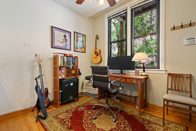 Foto del edificio - 2123 N Clark St